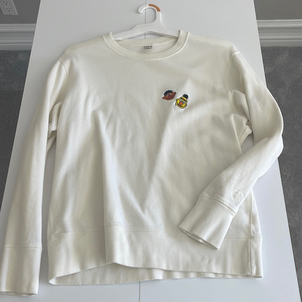 Uniqlo x KAWS crew